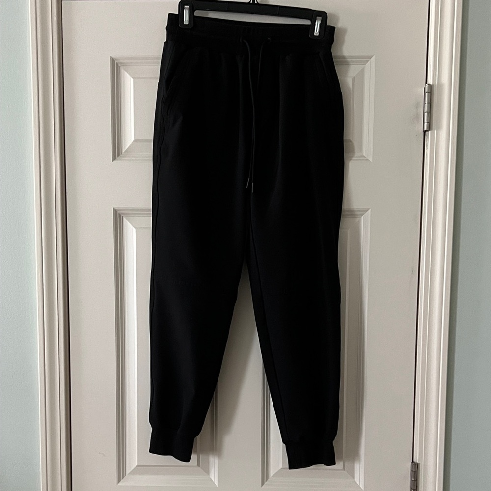 Old Navy Women’s Classic Black Joggers